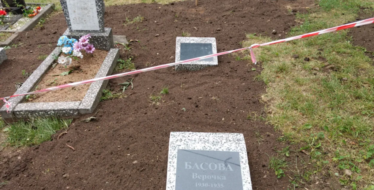 Чем старые надгробия на Военном кладбище мешают властям Минска?