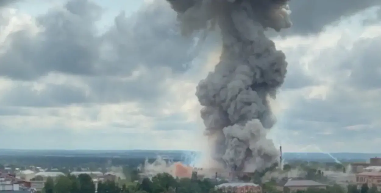 Взрыв на оптико-механическом заводе в Сергиевом Посаде / @ostorozhno_moskva