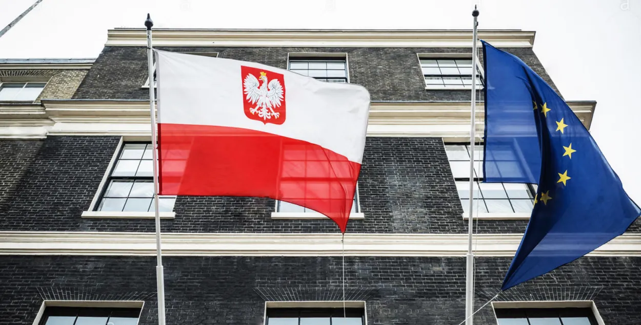 Польша скоро начнёт выдавать экспресс-визы