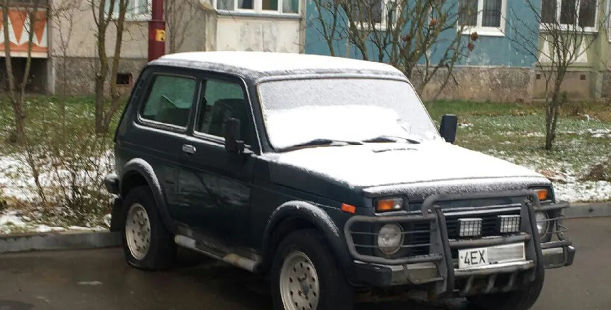 В Гродно хулиганы пробили колеса у 20 автомобилей (фото) | Новости Беларуси  | euroradio.fm