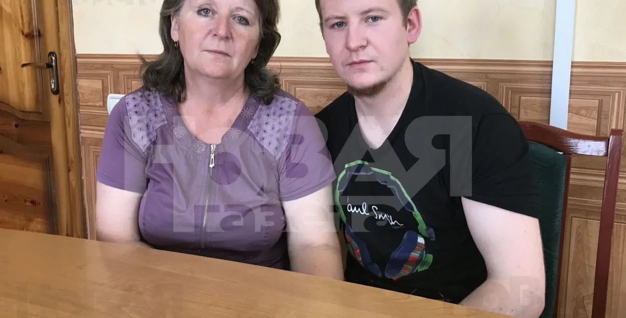 Репортаж: Как пленный ефрейтор Агеев встретился в украинском СИЗО с матерью