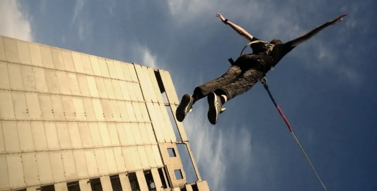 Пад Мінскам загінуў 27-гадовы роўпджампер, які скокнуў з 70-метровай трубы