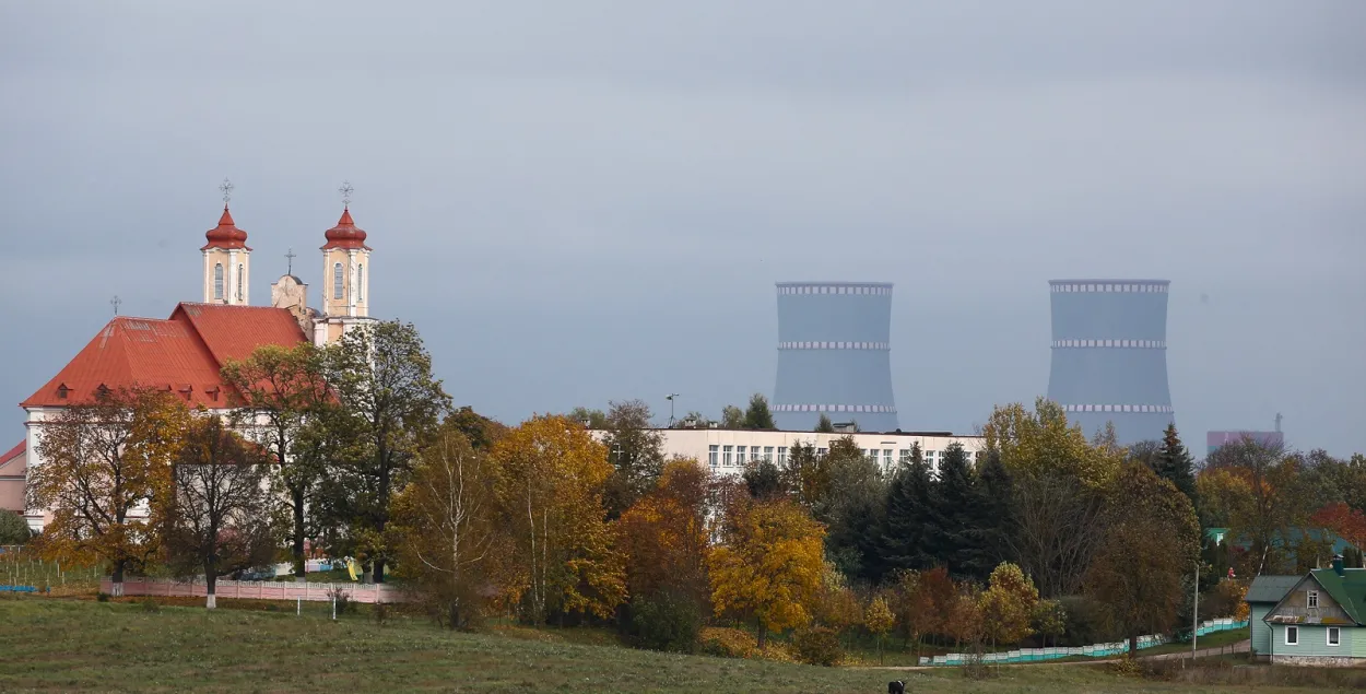 Вид на Белорусскую АЭС / Reuters