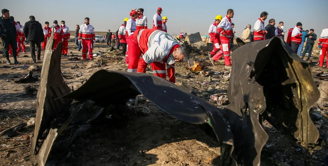 Месца крушэння самалёта &quot;Міжнародных авіяліній Украіны&quot; ў Іране / Reuters