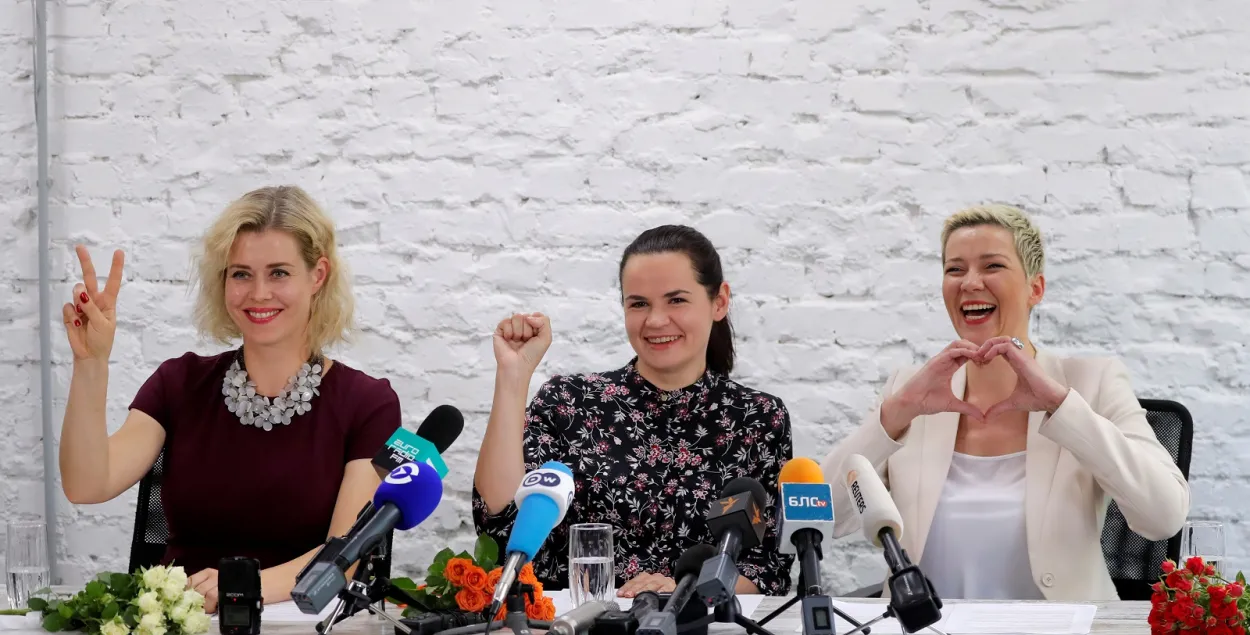 Вероника Цепкало, Светлана Тихановская и Мария Колесникова на первой пресс-конференции после объединения / Reuters​