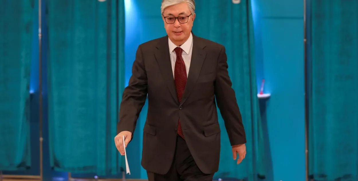 Новы прэзідэнт Казахстана Касым-Жамарт Такаеў на выбарчым участку / Reuters