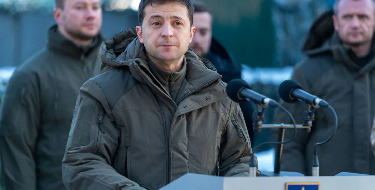 Владимир Зеленский взял с собой в Париж руководителей силовых структур / Reuters