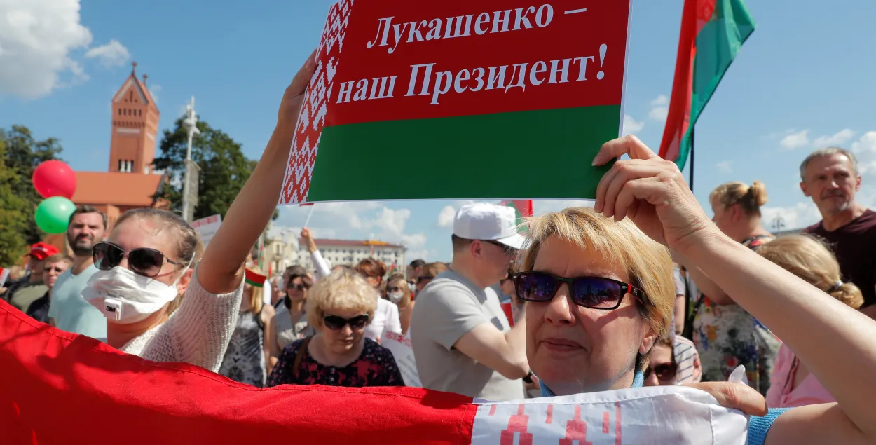 "Украинская политика": что за социологи дали Лукашенко рейтинг доверия в 66,5%