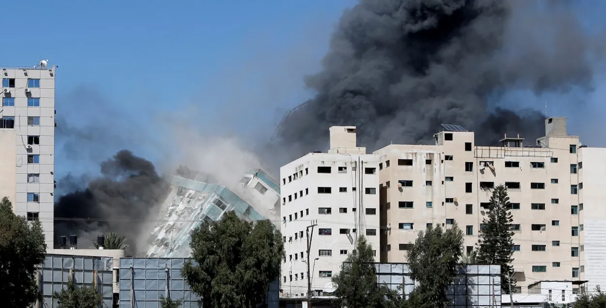 ВВС Израиля разрушили здание с корпунктами Associated Press и Al Jazeera 