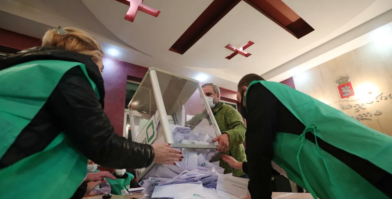 В Грузии прошли муниципальные выборы / Reuters