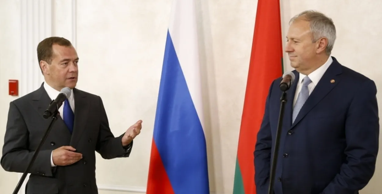Дмитрий Медведев и Сергей Румас / government.ru