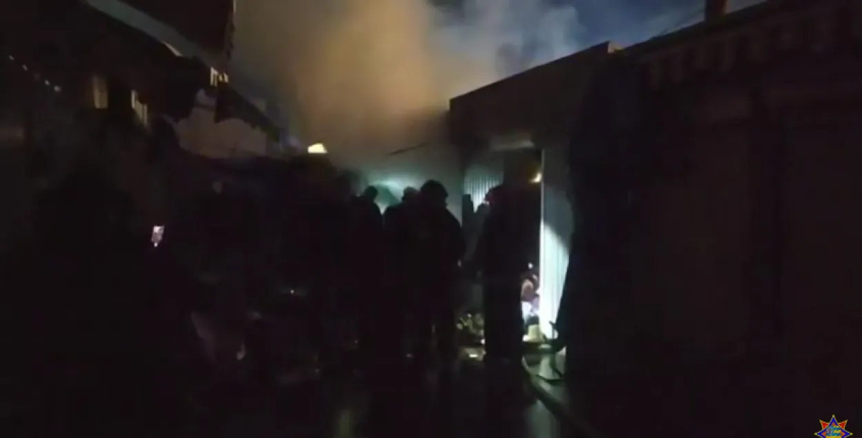 Пожар на рынке &quot;Аквабел&quot; / кадр из видео