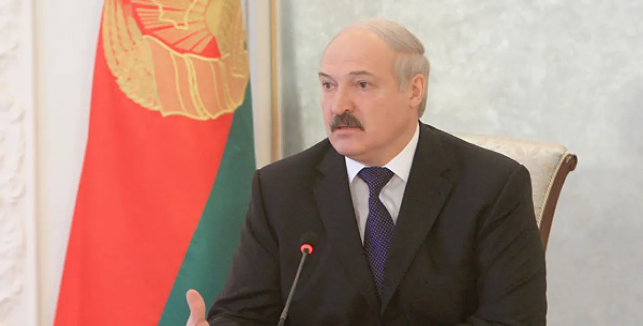 Аляксандр Лукашэнка: Ушчыльняйцеся, скарачайцеся, эканомце!