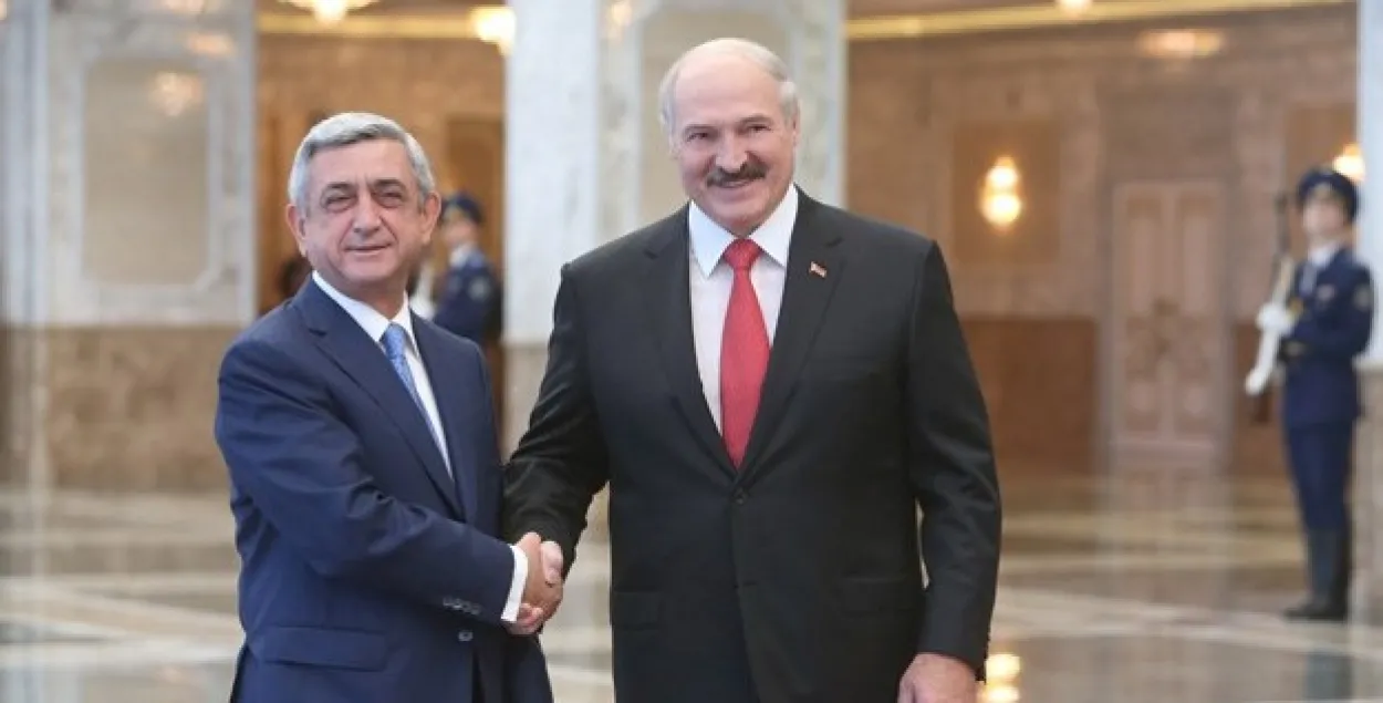 Не хотел бы для вас такого "миролюбивого" соседа — Саргсян ответил Лукашенко