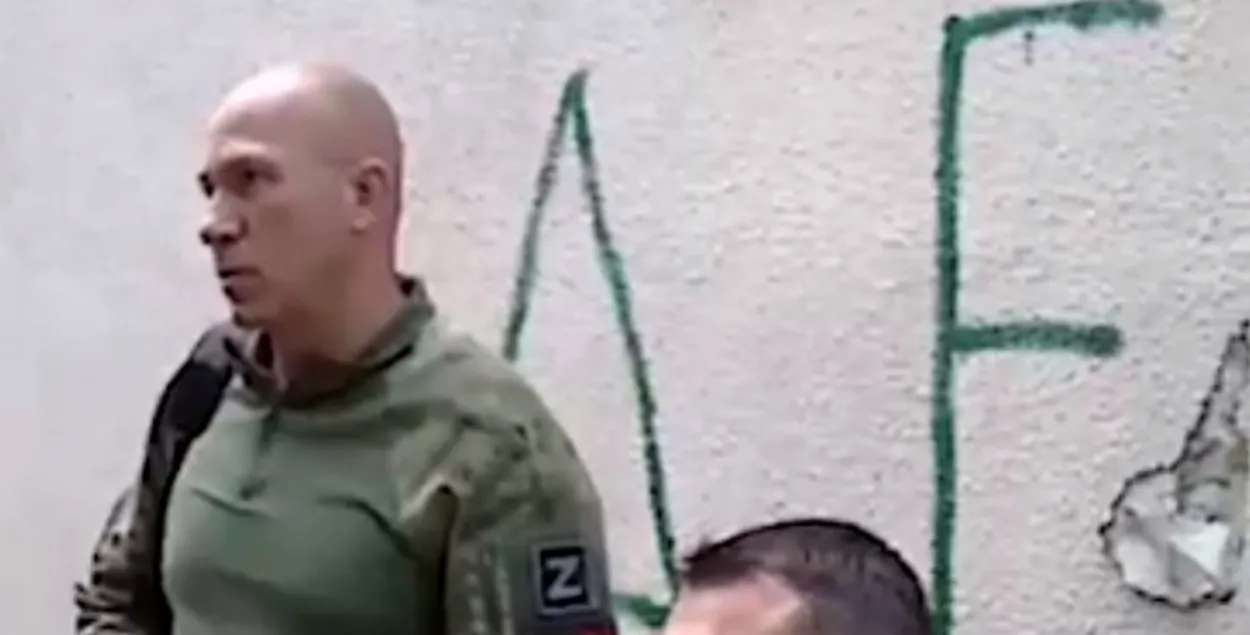 Во время поездки на Донбасс глава БКК Сергей Шевцов был одет&nbsp;в джемпер с буквой Z / скриншот видео @sputnikby

