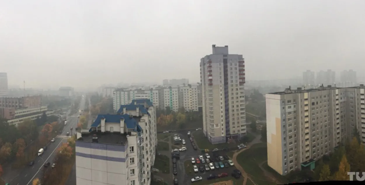 Сіноптыкі патлумачылі, адкуль смог над Мінскам 