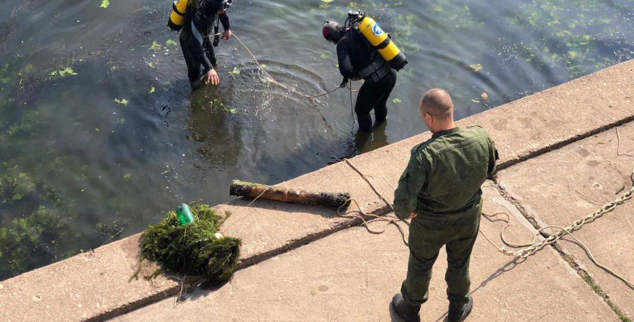 Снаряды, найденные в реке в Гомеле / МВД​