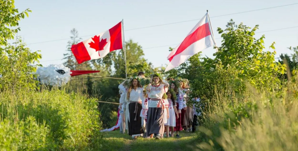 Беларусы Канады адсвяткавалі Купалле: шмат фота