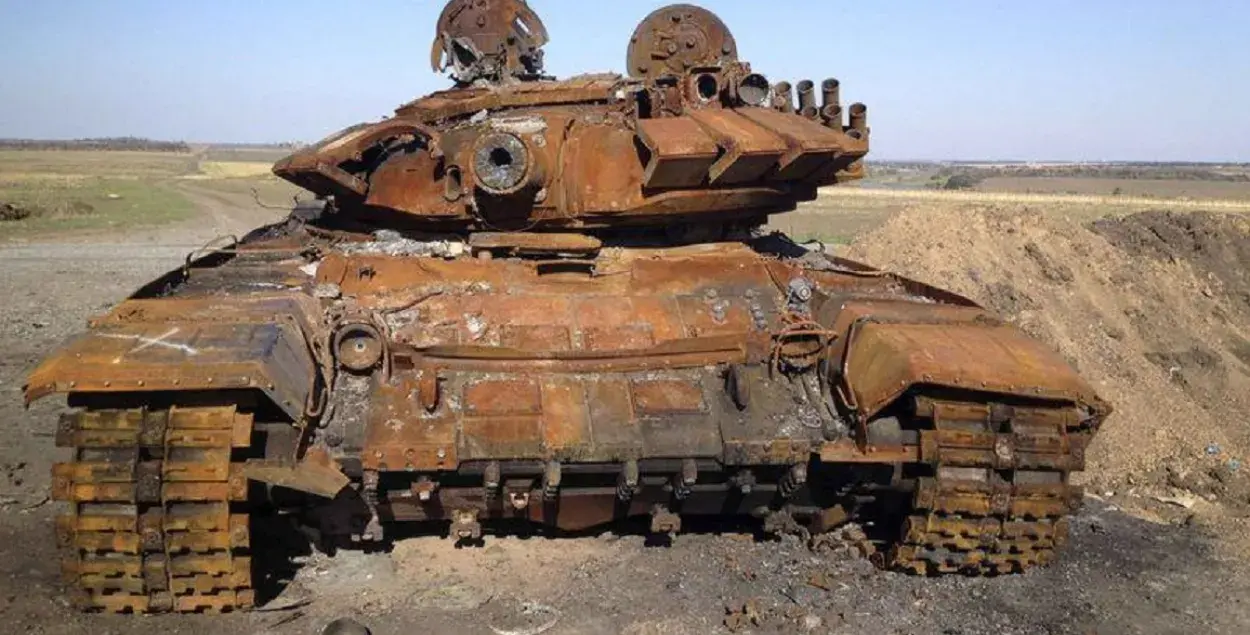 Подбитый танк / Reuters