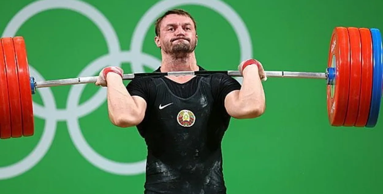 Беларус Вадзім Стральцоў заваяваў “бронзу” на ЧЕ па цяжкай атлетыцы