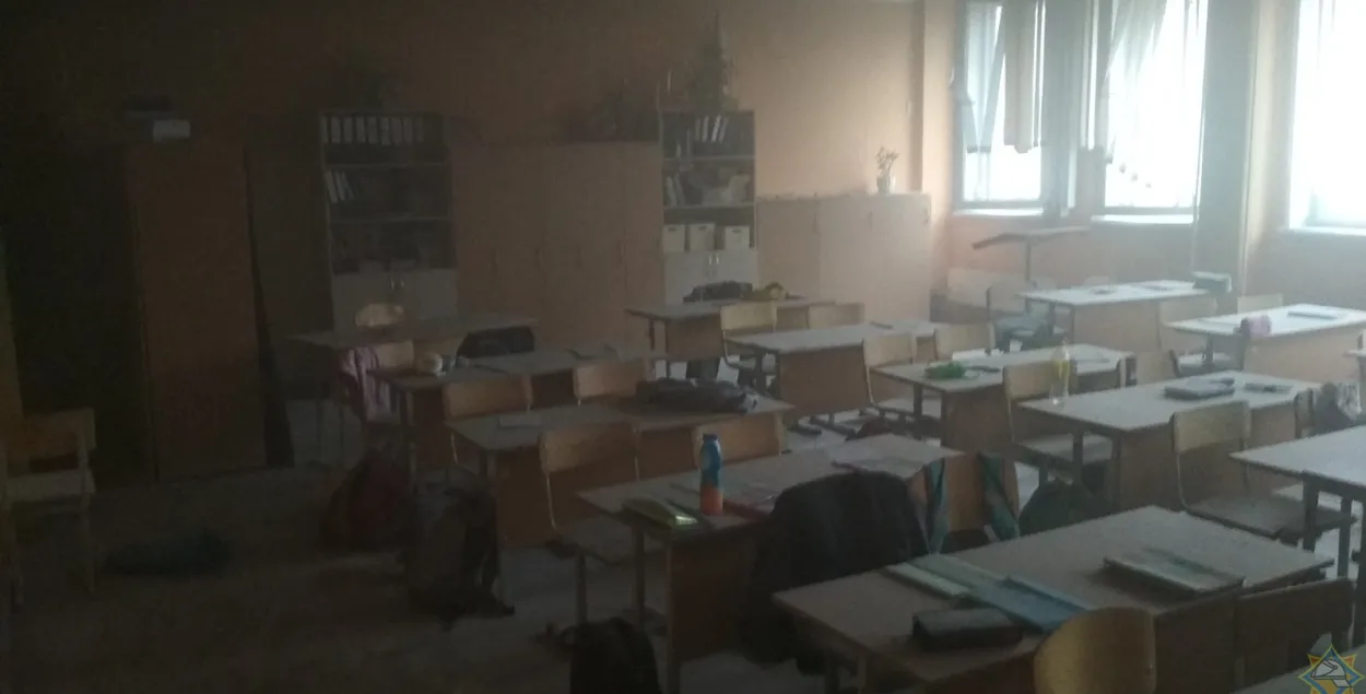 Из минской школы №191 эвакуировали более 300 человек / minsk.mchs.gov.by​