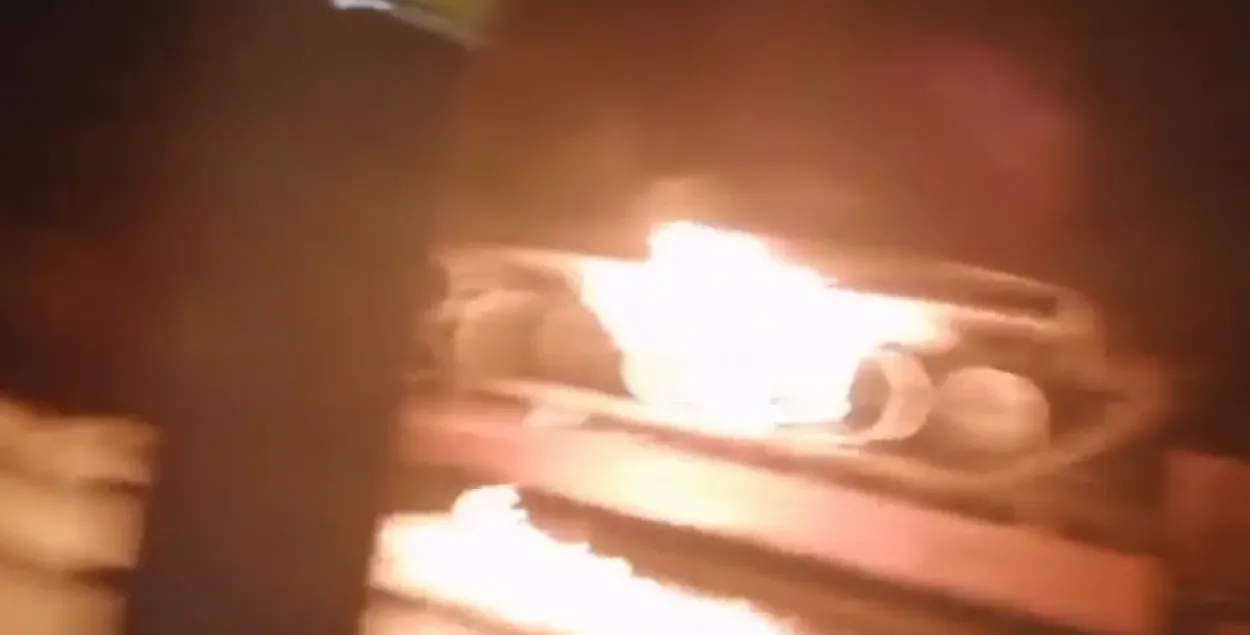 Танк в огне / Скриншот с видео @bnkbel