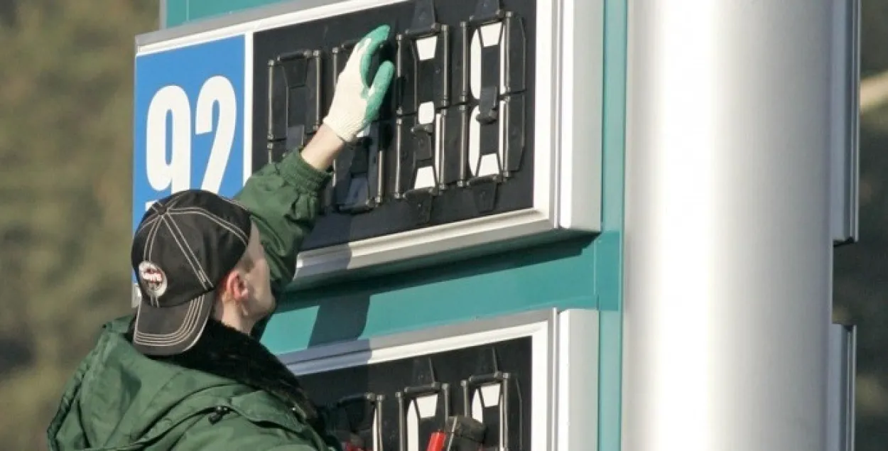 5 января в Беларуси снова подорожало автомобильное топливо: разбираемся — почему