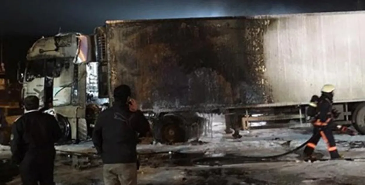 СМІ: У порце Стамбула выбухнуў грузавік з украінскімі нумарамі