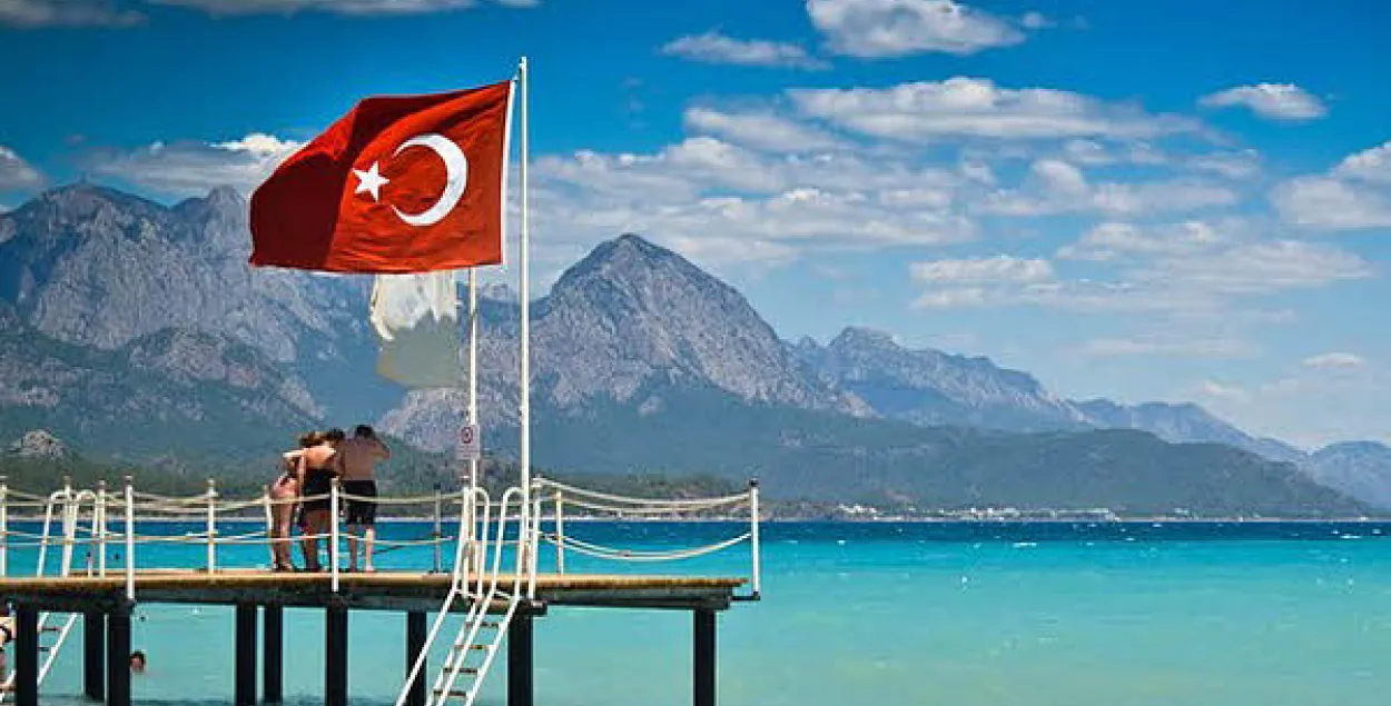 Мінспорту і турызму растлумачыла ўмовы вяртання пуцёвак у Турцыю