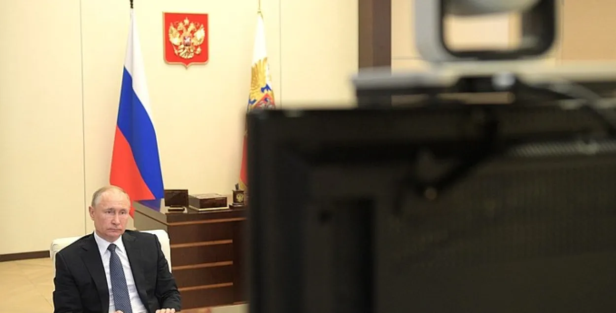 В последнее время российский президент проводит совещания по видеосвязи / kremlin.ru​