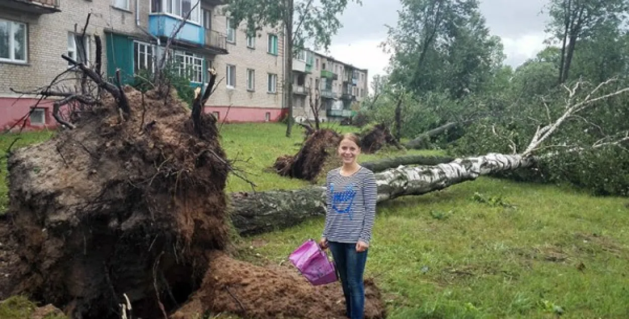 У Віцебскай вобласці ўраган пашкодзіў 140 жылых дамоў