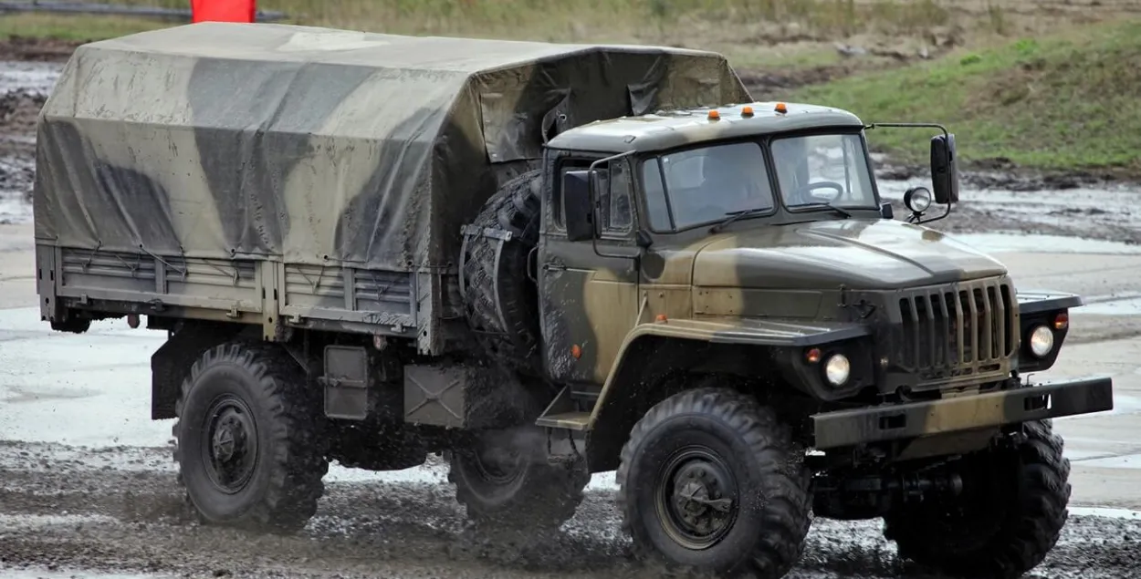 Автомобиль с военными попал в автоаварию под Витебском | Новости Беларуси |  euroradio.fm