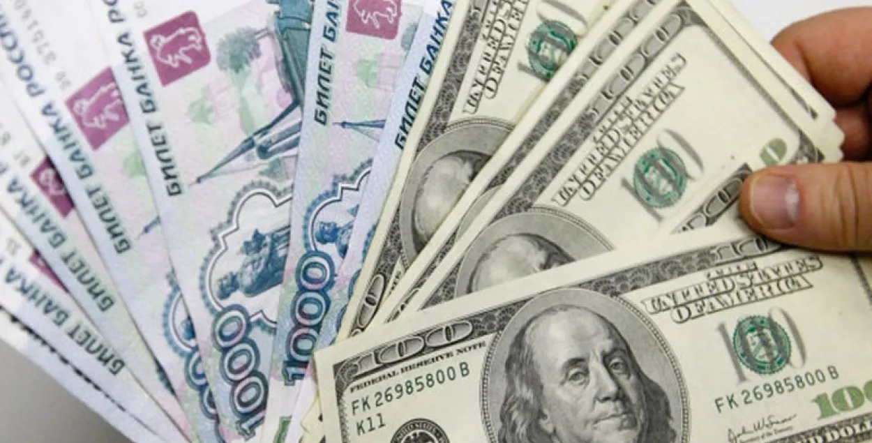 Курсы долара і расійскага рубля ў Беларусі выраслі
