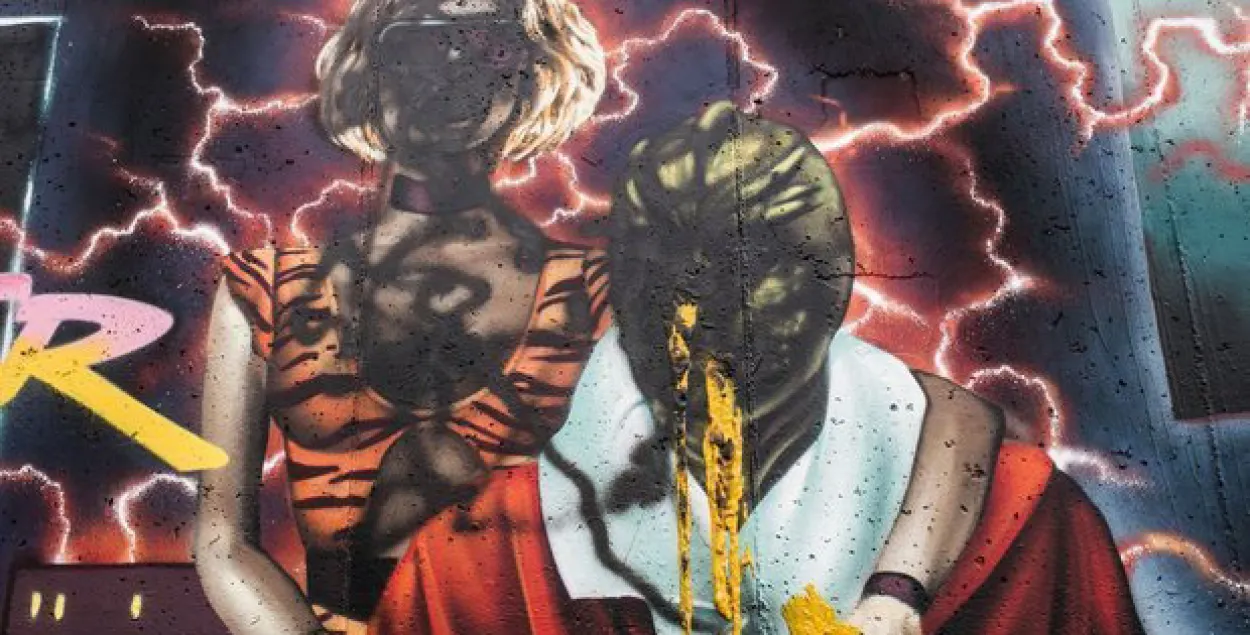 Vandals spoil street art in Minsk's Kastrycnickaja Street (photo