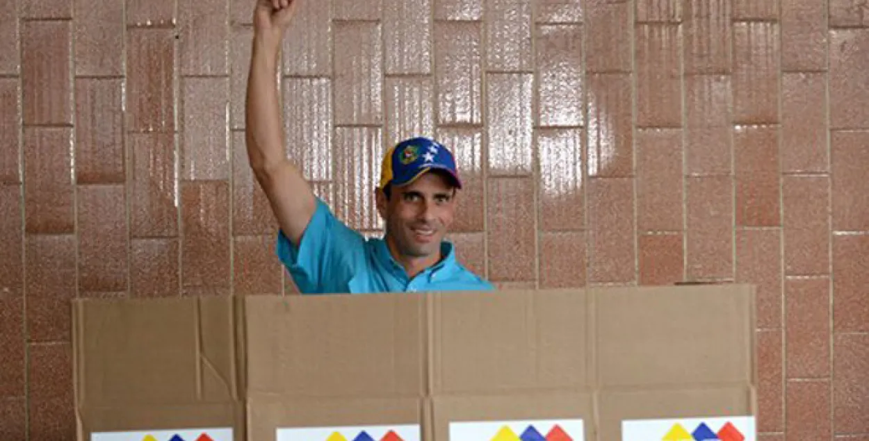 На парламенцкіх выбарах у Венесуэле ўпершыню за 17 гадоў перамагла апазіцыя