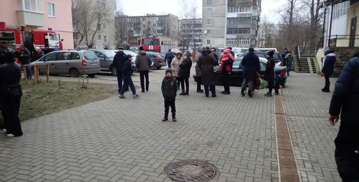 З-за невядомага рэчыва ў Віцебску з дома эвакуявалі 18 чалавек