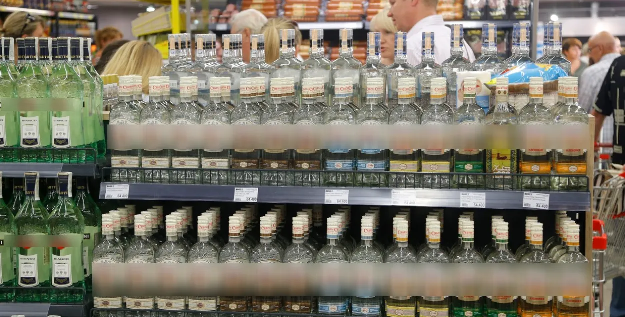 Минздрав не может "продавить" антиалкогольные инициативы. Почему?