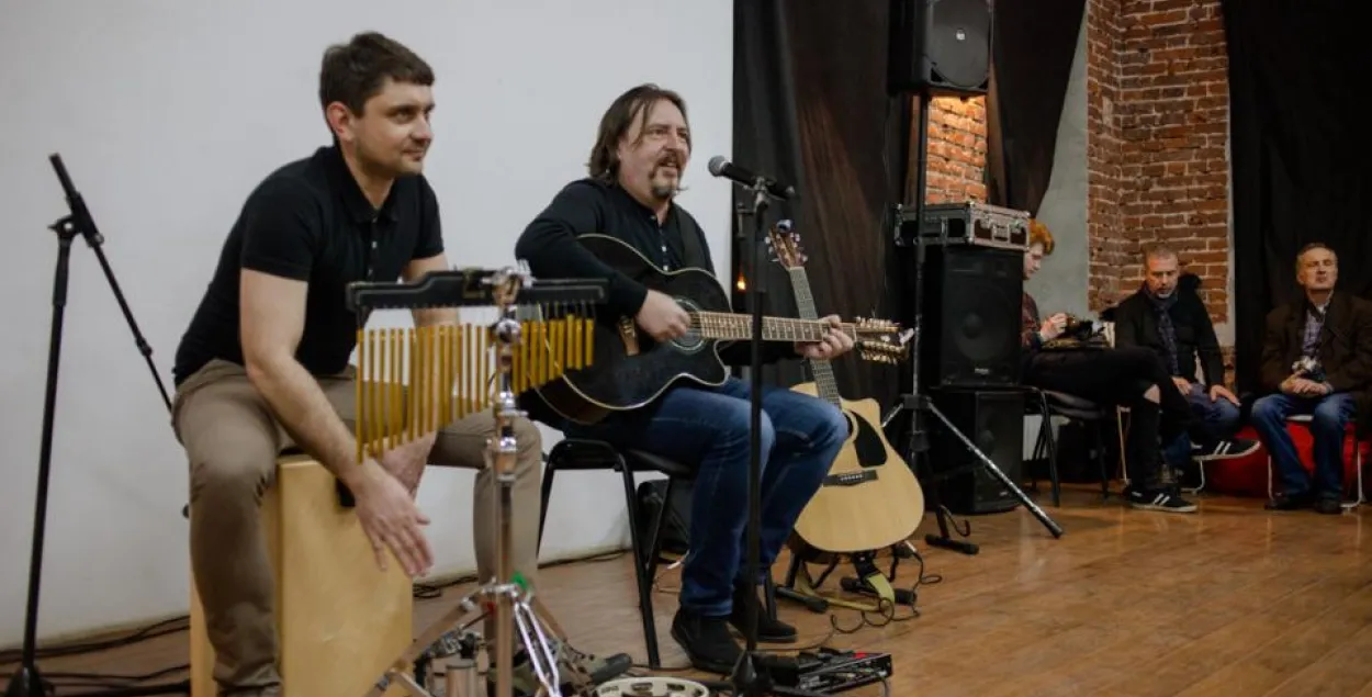 Першая выстава карцін беларускіх музыкаў адкрываецца сёння ў Віцебску