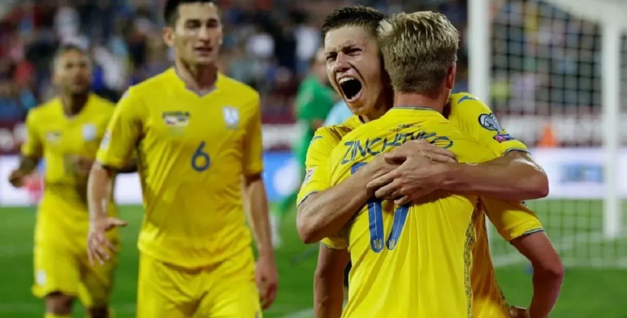 Эмоции украинских футболистов / Reuters