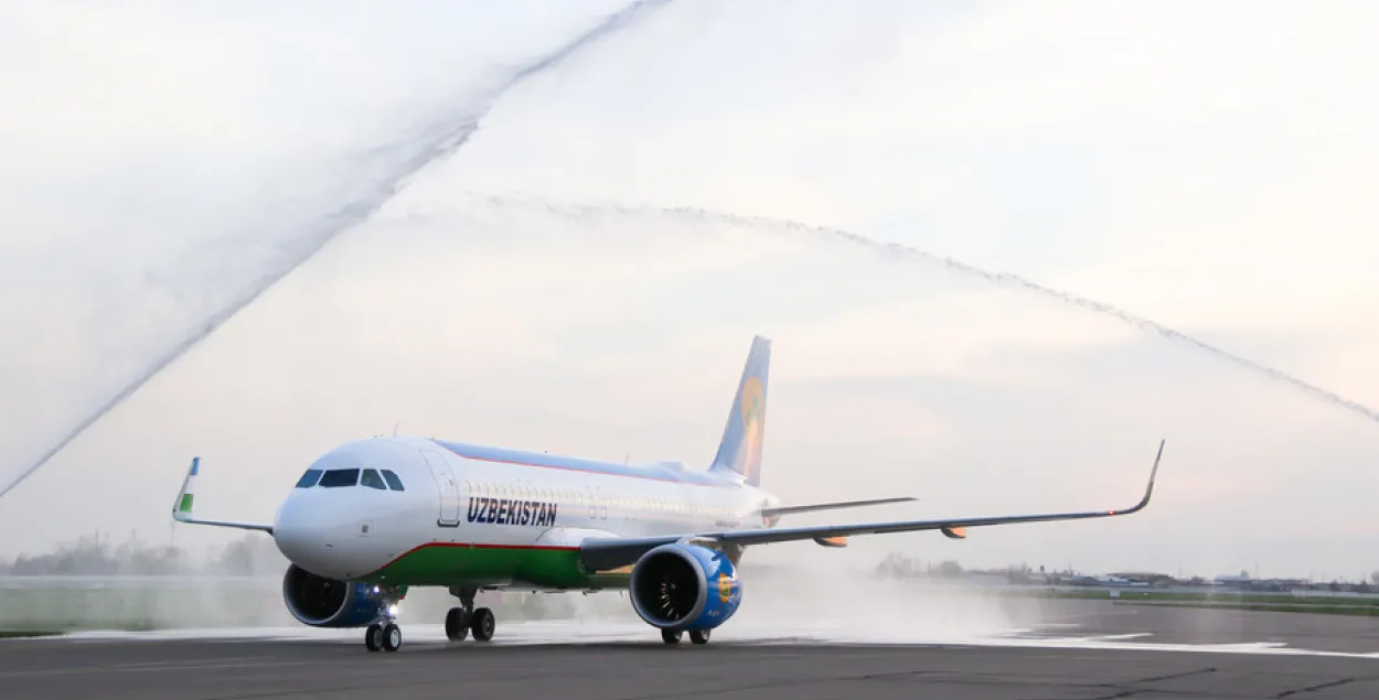 У мінскім аэрапорце за паласу выкаціўся самалёт Uzbekistan Airways