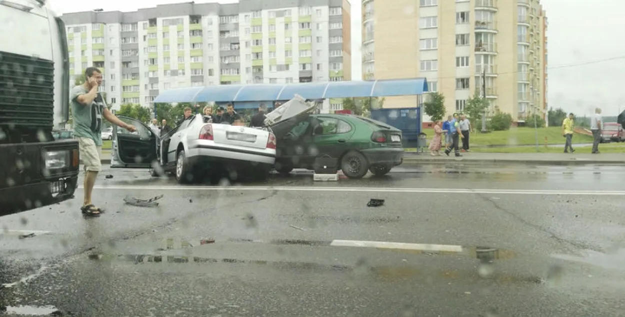 В Жодино пьяный водитель VW с 4,2 промилле врезался в грузовик, погибла  девушка | Новости Беларуси | euroradio.fm