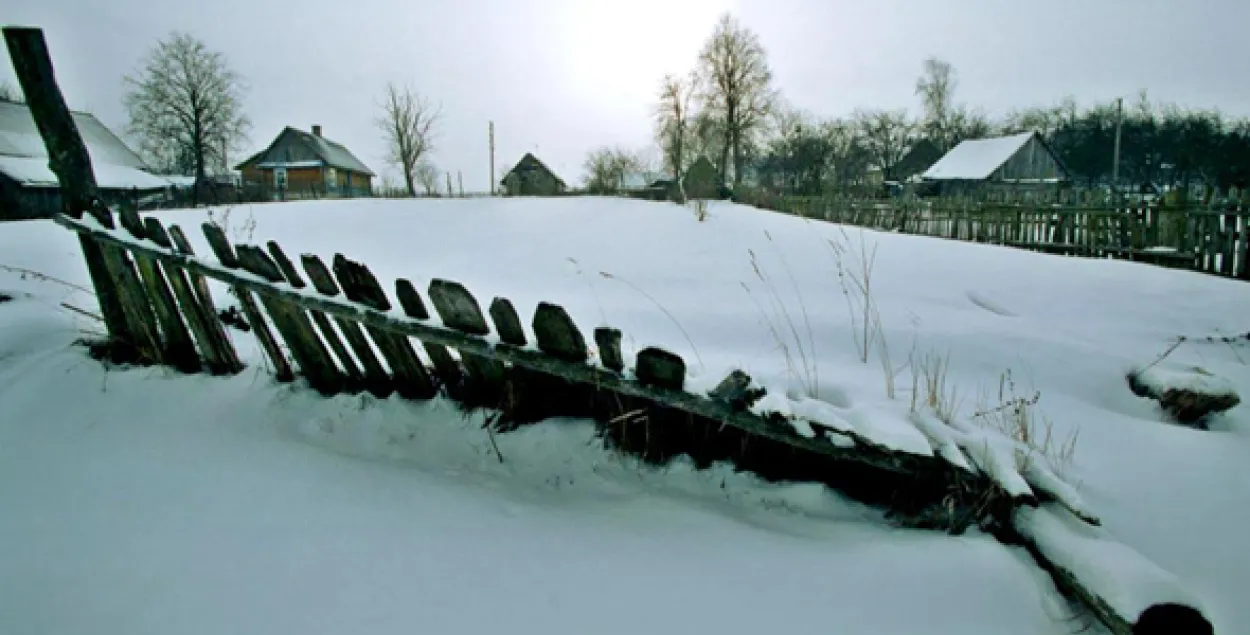 У Брэсцкім раёне пенсіянер замёрз на падворку ўласнага дома