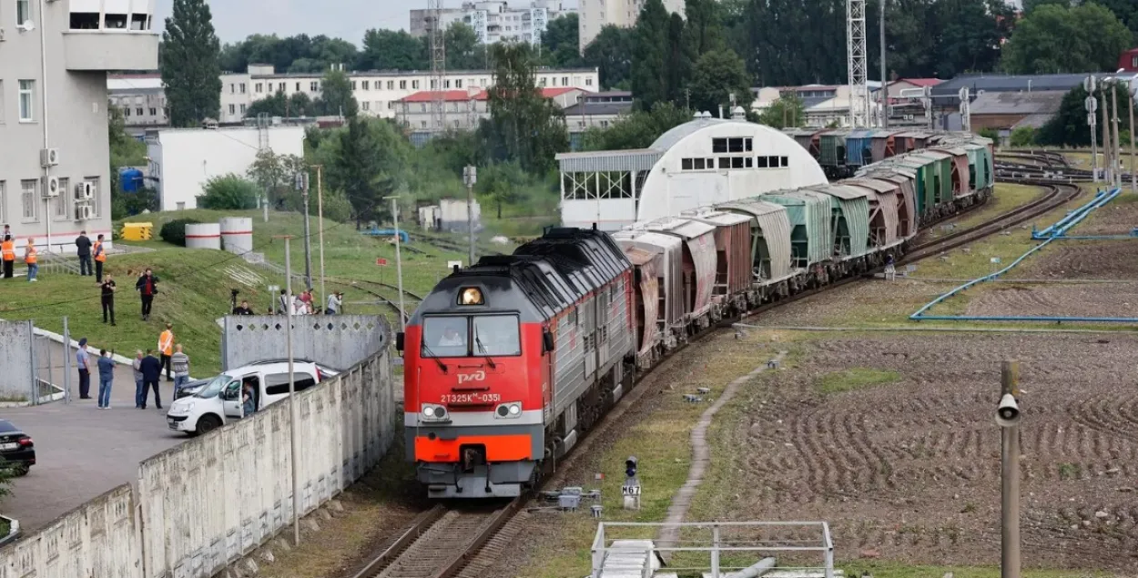 Транзит в Калининград через Литву снова может быть остановлен