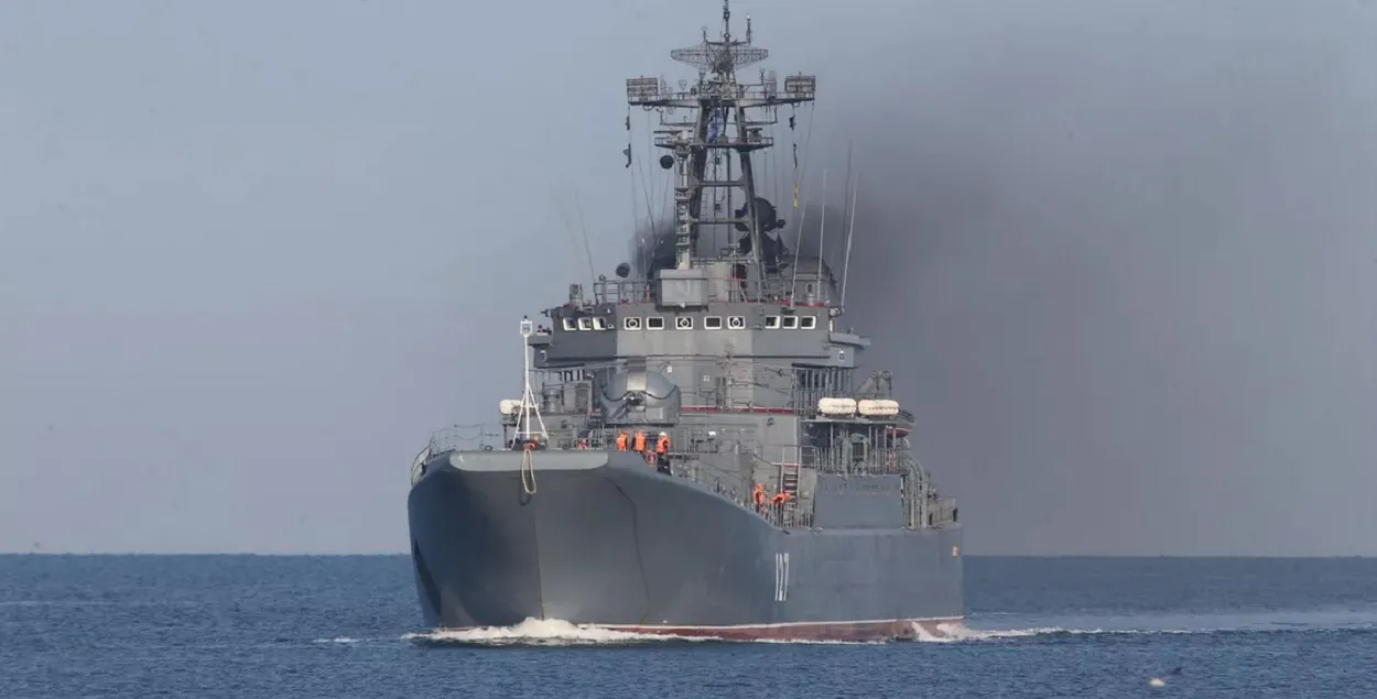 Таким был большой десантный корабль "Минск" до украинской атаки