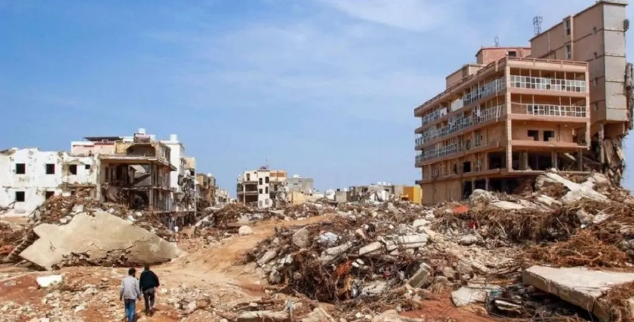 Ливийский город после масштабного наводнения