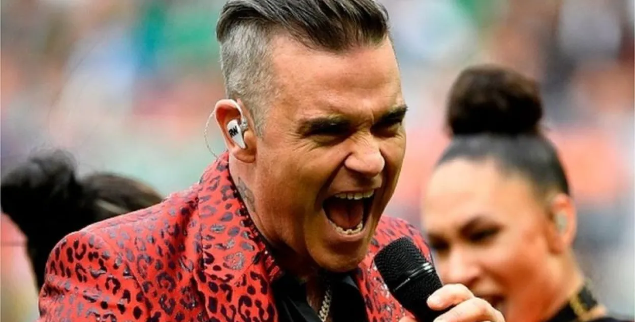 Robbie Williams dedicates song to 4-year-old Belarusian girl - Vimarsana News