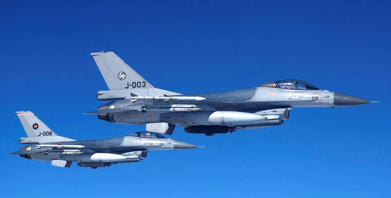 Знішчальнікі F-16, ілюстрацыйнае фота