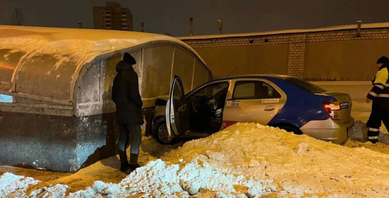 В Минске водитель каршерингового авто въехал в подземный переход | Новости  Беларуси | euroradio.fm