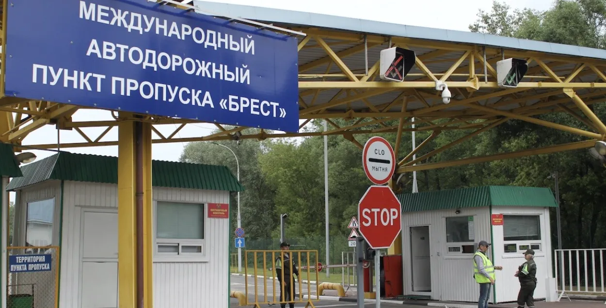 Большинство украинцев въехало в Беларусь через границу с Польшей