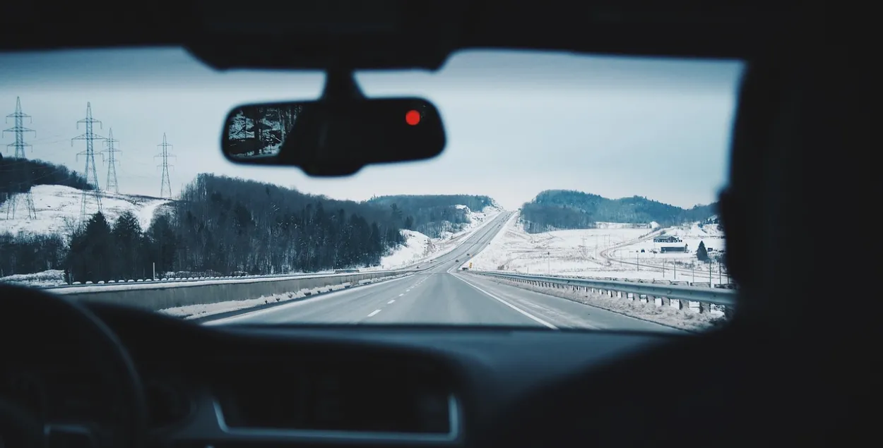 Зимняя дорога, иллюстративное фото